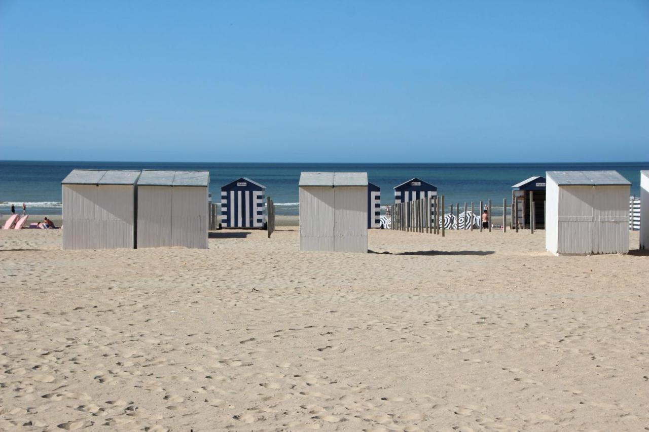 Hotel Maxim De Panne Bagian luar foto