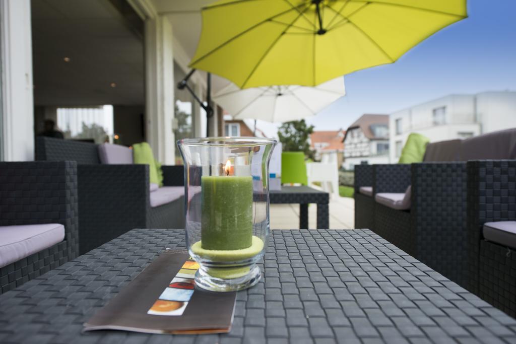 Hotel Maxim De Panne Bagian luar foto