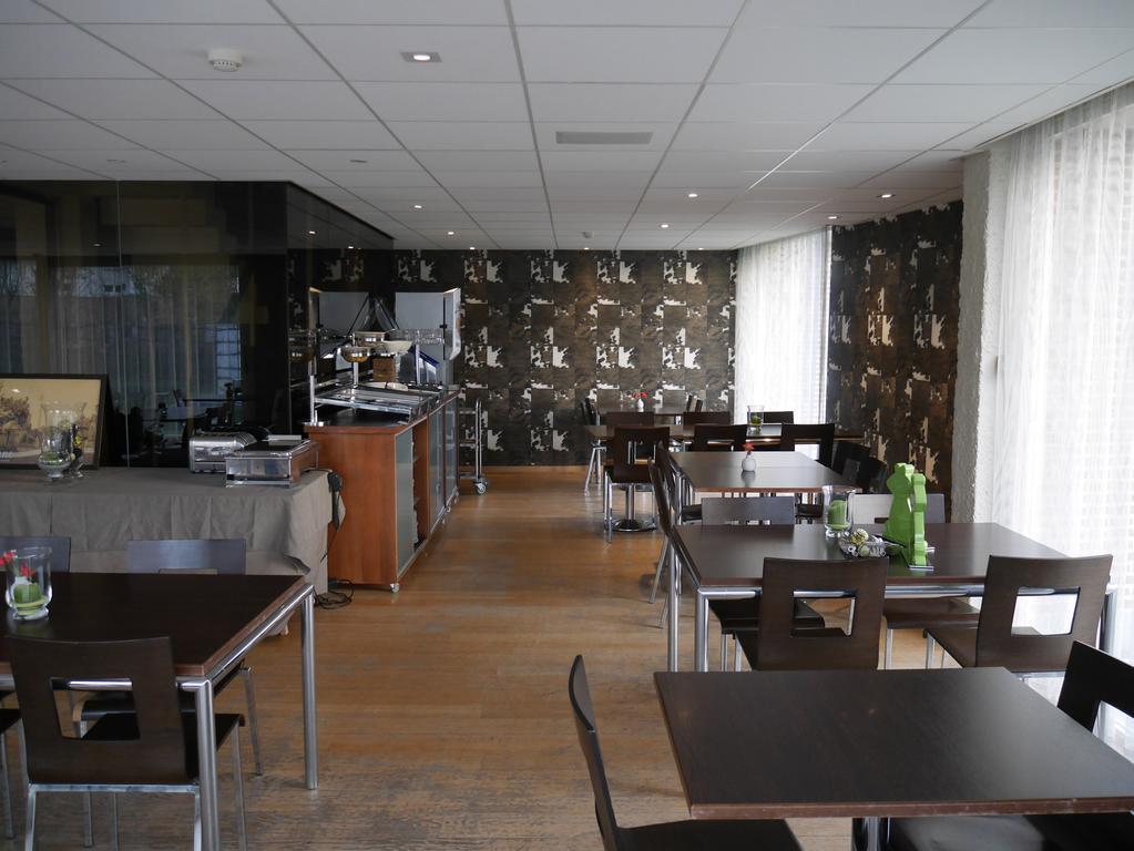 Hotel Maxim De Panne Bagian luar foto