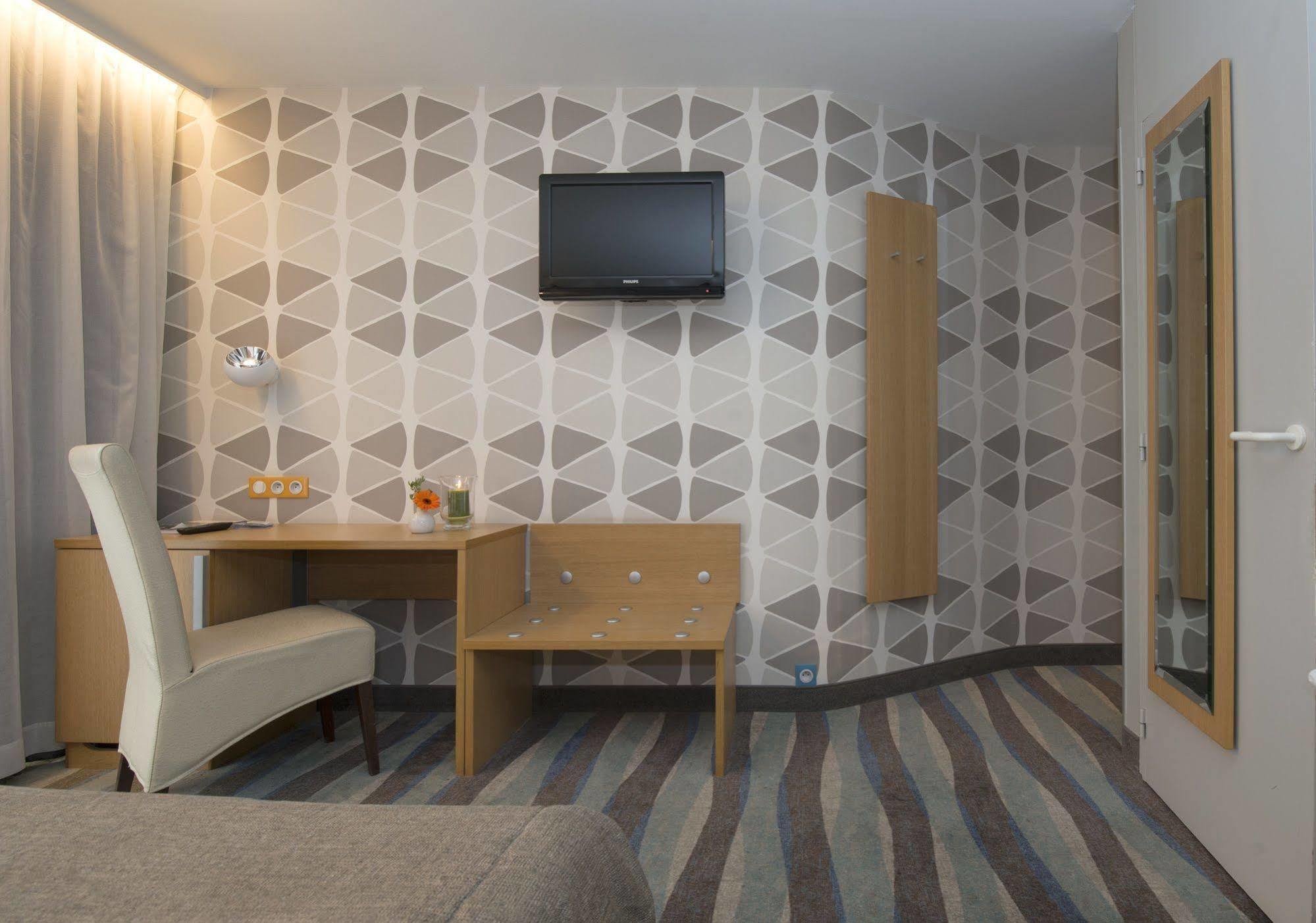Hotel Maxim De Panne Bagian luar foto